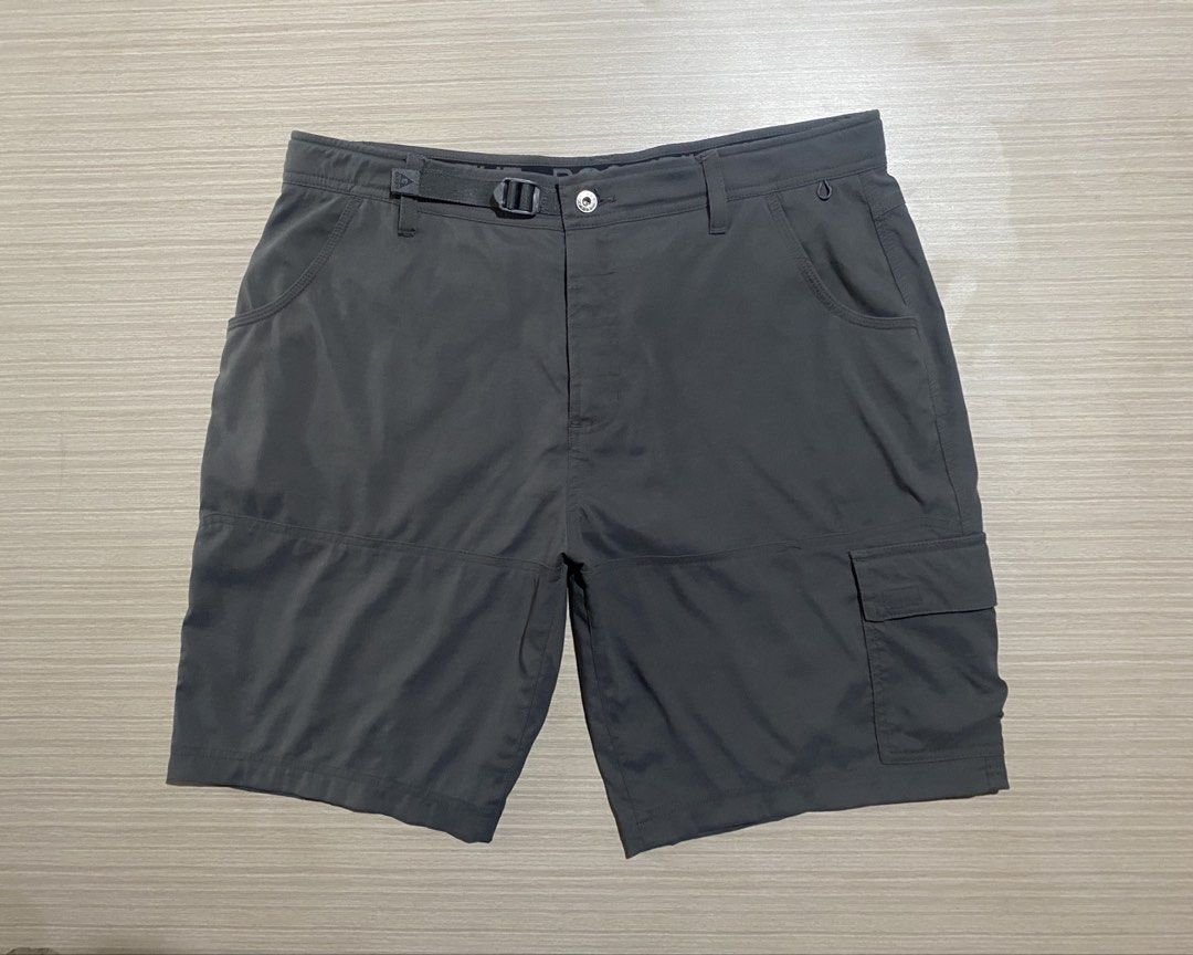 Gerry Outdoor Cargo Shorts Dark Grey (Category: Shorts) located in Binalbagan. Submitted by veraguasjo37518 (Listing ID 1471024633, Image 1). Description: - Brand: Gerry - Color: Dark grey - Material: Durable outdoor fabric - Waist: Built-in adjustable web belt - Pockets: Multiple utility pockets, side cargo pocket, and zippered rear pocket - Best for: Hiking, camping, and casual wear.