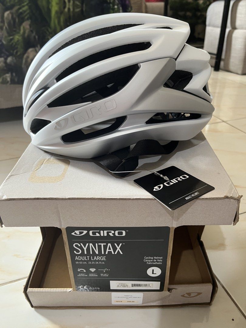 Giro syntax Adult (Category: Bicycles) located in Tanauan. Submitted by nori1203 (Listing ID 1471021894, Image 1). Description: Bnew giro syntax road helmet .