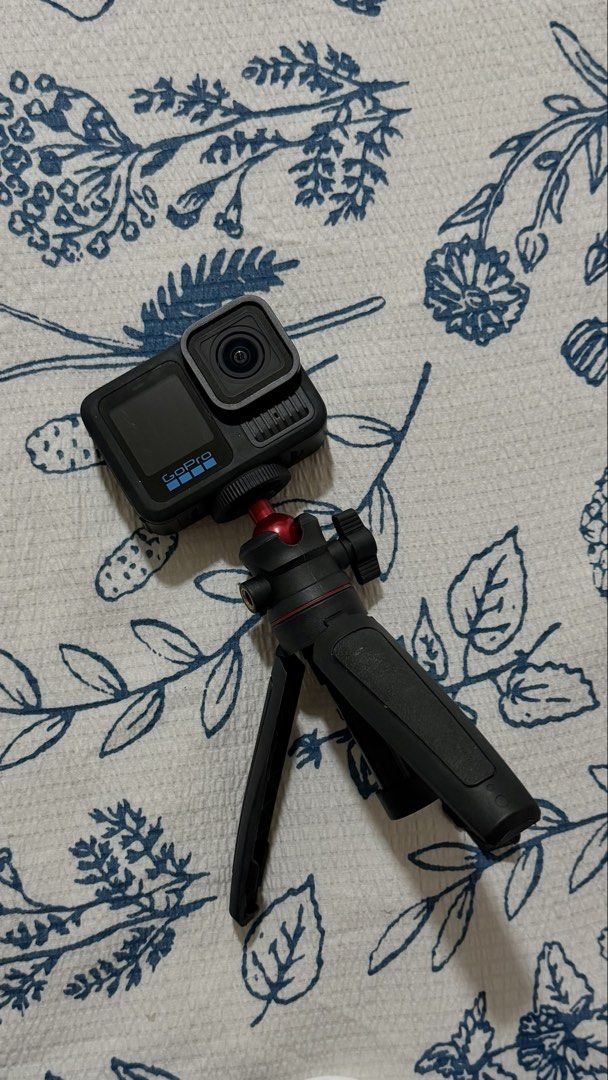 Go pro hero 13 (Category: Cameras) located in Taguig. Submitted by meandmymatchaagainsttheworld (Listing ID 1471101558, Image 3). Description: Go pro hero 13.