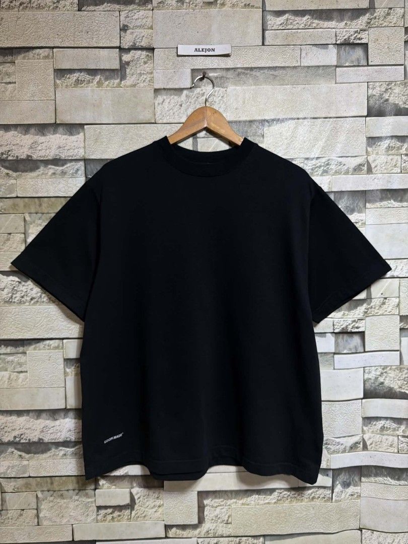 GOOPiMADE No.001 Basic Tee Black (Category: Tshirts & Polo Shirts ) located in Santa Rosa. Submitted by alejon007 (Listing ID 1471043951, Image 3). Description: GOOPiMADE No.001 Basic Tee Black 100% Legit Excellent condition No issues Size fit large 27.5 x 24 oversize PRIC 8⃣8⃣0⃣ PM.