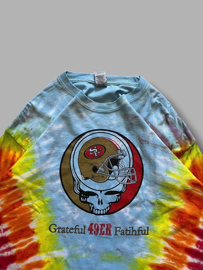 Grateful Dead x San Francisco 49ers (Category: Coats, Jackets and Outerwear) located in Cebu City. Submitted by dip.thrift (Listing ID 1471052714, Image 3). Description: Grateful Dead x San Francisco 49ers ▫️Gildan Tag ▫️Large (21.5x29) ▫️Issue: None ▫️Color Rate: 10/10 ▫️Condition: 10/10.