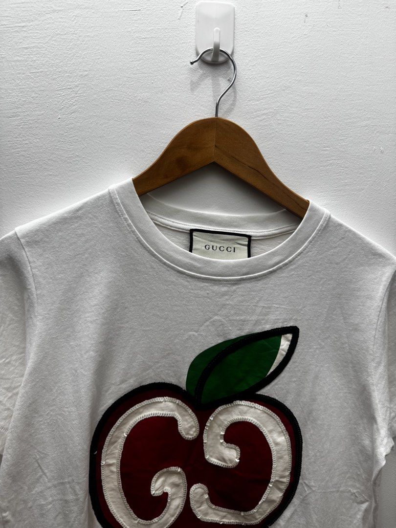 Gucci Cherry Shirt (Category: Shirts) located in Manila. Submitted by soflyapparel77 (Listing ID 1471086710, Image 3). Description: Dm for more details .