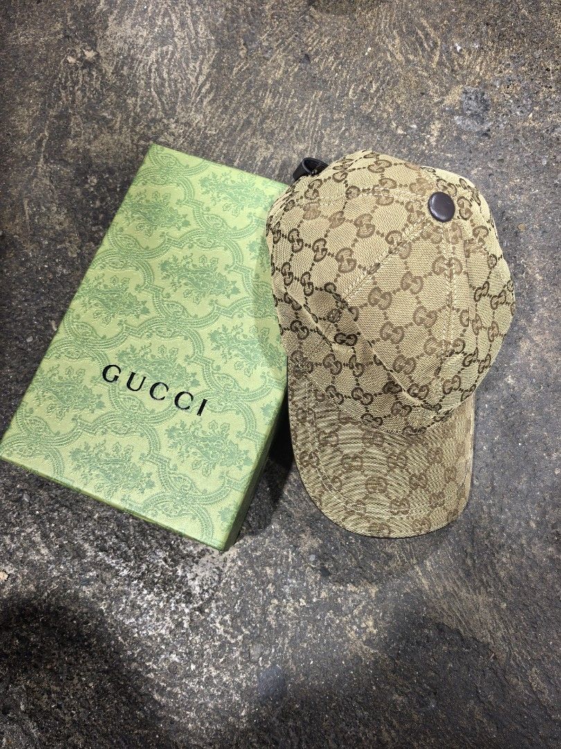 Gucci monogam GG (Category: Luxury Accessories) located in Baguio. Submitted by ashzachary (Listing ID 1470932713, Image 1). Description: Gucci monogam GG.