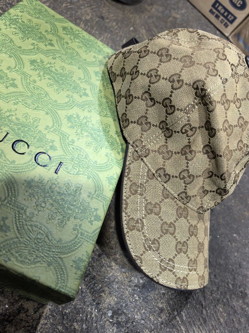 Gucci monogam GG (Category: Luxury Accessories) located in Baguio. Submitted by ashzachary (Listing ID 1470932713, Image 3). Description: Gucci monogam GG.