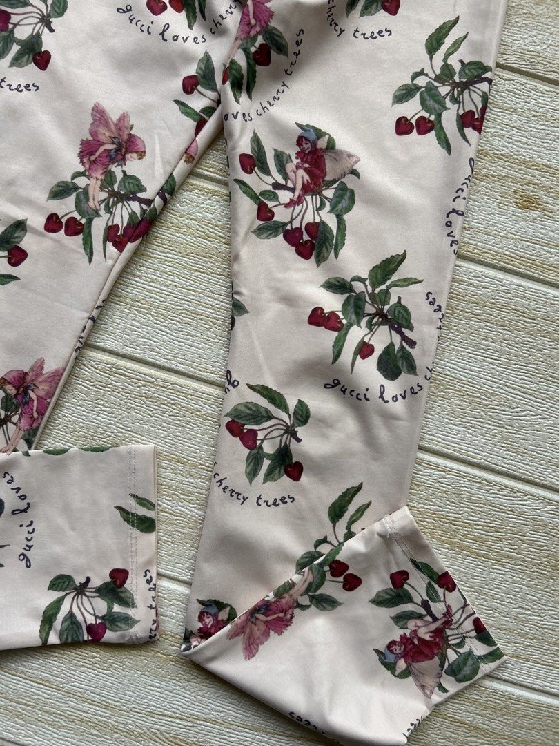 hearing offers Gucci neutral cherry leggings 5T (Category: Babies & Kids Fashion) located in Cebu City. Submitted by yjainani (Listing ID 1470932821, Image 3). Description: .