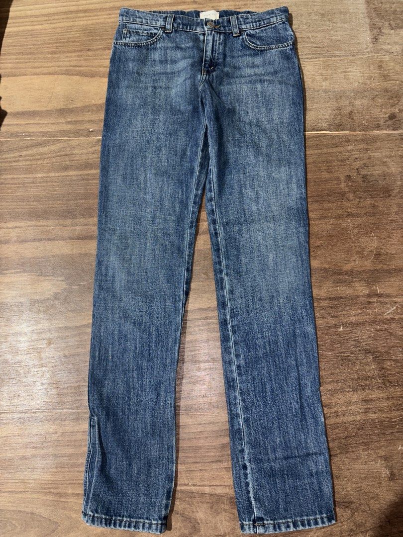 Gucci Slim Fit Jeans. (Category: Jeans) located in Manila. Submitted by erxm.thrift (Listing ID 1471056282, Image 1). Description: .