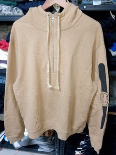 (Category: ) located in . Submitted by mjthrifted_second (Listing ID 1471026930, Image 1). Description: .