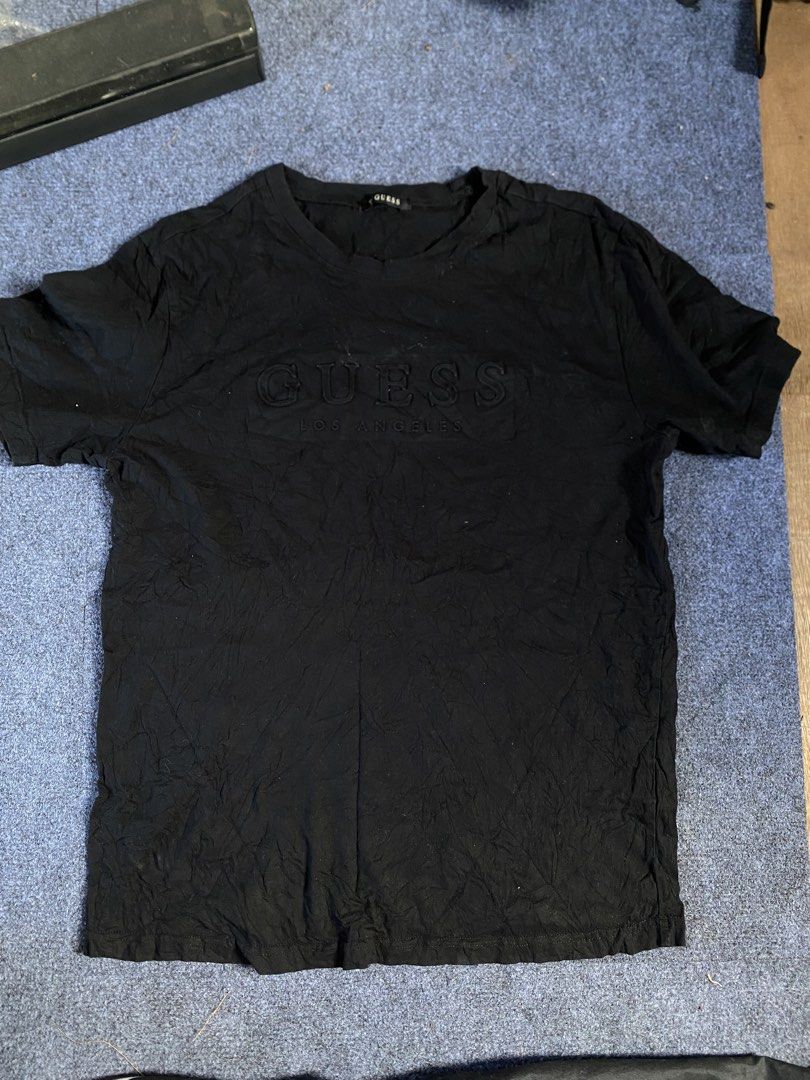 Guess T Shirt Embossed Logo Solid Condition (Category: Tshirts & Polo Shirts ) located in Manila. Submitted by online_selector (Listing ID 1470948196, Image 1). Description: .