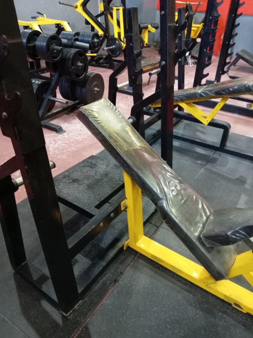GYM EQUIPMENT FOR SALE (RUSH) (Category: Cardio & Fitness Machines) located in Manila. Submitted by adapunmark76703 (Listing ID 1471068076, Image 2). Description: Incomplete photo upload (10 photos allowed) Here the complete of list 🛠️olympic size 👍220sqm 👍weights area 👍Package (Negotiable) 👍Selected Item minimum of 2 Item 💪BENCHES: ✅flat/Decline bench ✅inclined bench ✅Declined bench ✅SET utility bench (flat/shoulder) ✅1 Adjustable utility 