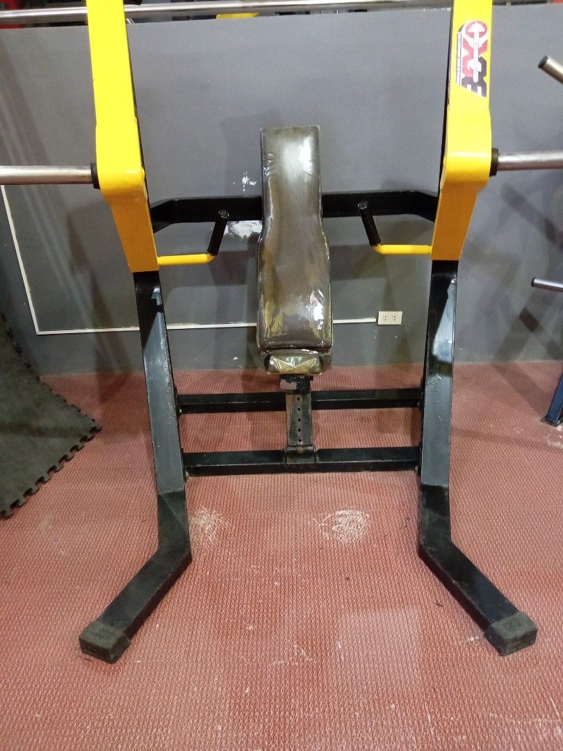GYM EQUIPMENT FOR SALE (RUSH) (Category: Cardio & Fitness Machines) located in Manila. Submitted by adapunmark76703 (Listing ID 1471068076, Image 1). Description: Incomplete photo upload (10 photos allowed) Here the complete of list 🛠️olympic size 👍220sqm 👍weights area 👍Package (Negotiable) 👍Selected Item minimum of 2 Item 💪BENCHES: ✅flat/Decline bench ✅inclined bench ✅Declined bench ✅SET utility bench (flat/shoulder) ✅1 Adjustable utility 