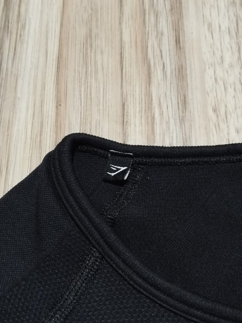 Gymshark long sleeve (Category: Longsleeves) located in Manila. Submitted by flyuhhh_hhz (Listing ID 1471039641, Image 3). Description: Gymshark flex sports long sleeve seamless crop top in black L 15 W 13 P350 💵 Issue: none 📍Norzagaray, bitungol.