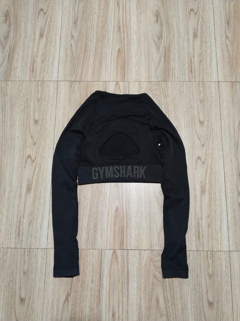 Gymshark long sleeve (Category: Longsleeves) located in Manila. Submitted by flyuhhh_hhz (Listing ID 1471039641, Image 2). Description: Gymshark flex sports long sleeve seamless crop top in black L 15 W 13 P350 💵 Issue: none 📍Norzagaray, bitungol.
