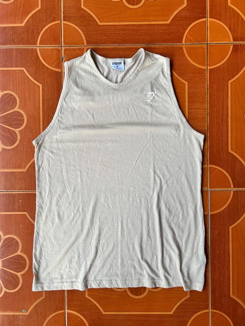 Gymshark Tank Top (Category: Activewear) located in Dapitan. Submitted by thrift_archive2026 (Listing ID 1471026425, Image 2). Description: GSHARK TANK TOP🦈 Authentic✅ Size: M Dimes: 19x27 Good As new 📍Location: Dapitan City, Mindanao Pm if interested📩 pm your offer.