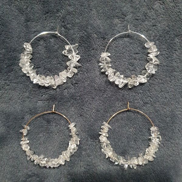 Handmade Crystal Chip Hoop Earrings (Category: Earrings) located in Caloocan City. Submitted by mma_222 (Listing ID 1471061596, Image 2). Description: - Handmade hoop earrings with natural crystal chips - Php 100 per pair - Available in 3 stones: Clear Quartz, Amethyst, Green Aventurine and black - Lightweight and comfortable for daily wear - Trendy boho-style jewelry.