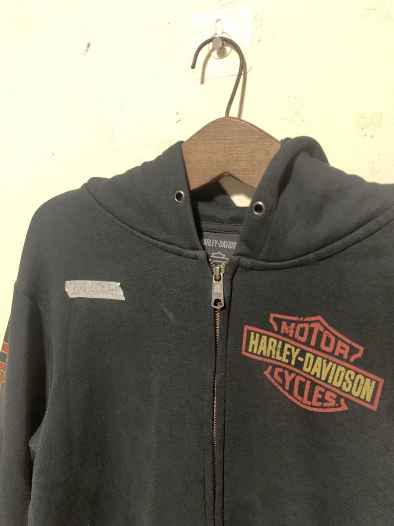 Harley davidson (Category: Coats, Jackets and Outerwear) located in Tarlac. Submitted by zain-zaniyah (Listing ID 1470995323, Image 3). Description: .