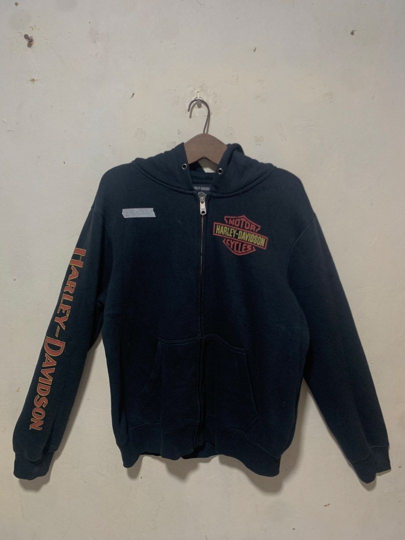 Harley davidson (Category: Coats, Jackets and Outerwear) located in Tarlac. Submitted by zain-zaniyah (Listing ID 1470995323, Image 1). Description: .