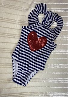 (Category: ) located in . Submitted by tinytootchcloset (Listing ID 1471084227, Image 1). Description: .