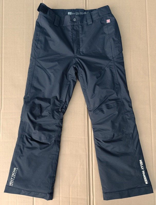 Helly Hansen Ski/Heat Tech Black Pants (Category: Trousers) located in Bacoor. Submitted by nineties_kid (Listing ID 1471095051, Image 2). Description: •==> Helly Hansen Ski/Heat Tech Black Pants Size: Medium-Large Waist size: 31 inches Pants length: 37 inches Rise: 10 inches Leg Opening: 9.5 inches ___________ ▶LBC Cash on Pick-up (C.O.P) Offer nation-wide delivery, as long as there is an LBC branch near your area. ▶LBC C.O.D ▶Lalamove. ▶J&T Reg
