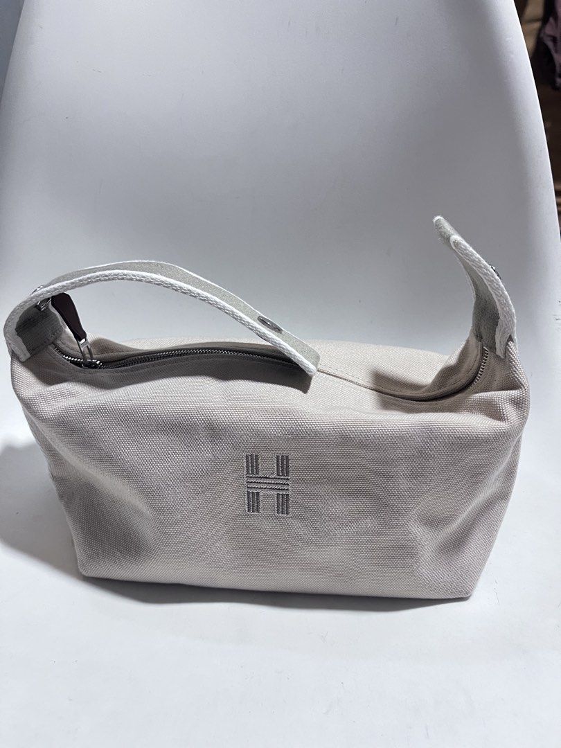 HERMES (Category: Luxury Bags & Wallets) located in Dagupan City. Submitted by calmocean-f675cc (Listing ID 1471072933, Image 3). Description: Hermes Brid A brac GM natural Beige Canvas Pouch bag No issue Rang A Excellent condition 4999 only add shipping fee .