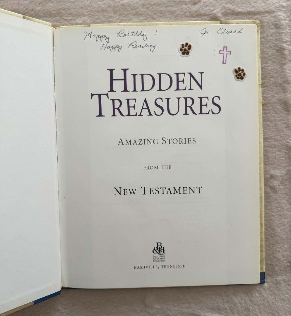 Hidden Treasures - Mary Manz Simon (Category: Children's Books) located in Santiago. Submitted by bookworm_club (Listing ID 1470937984, Image 3). Description: 📚no cancellation, return or exchange. 📚secondhand books. some books are in good condition while some has minimal flaws (foxing, creases, dog-eared pages, etc.) 📚reasonable haggling is allowed. 💰MOP: For same day pickup - CASH & BANK TRANSFER For shipping or scheduled pickup - BANK TRANS