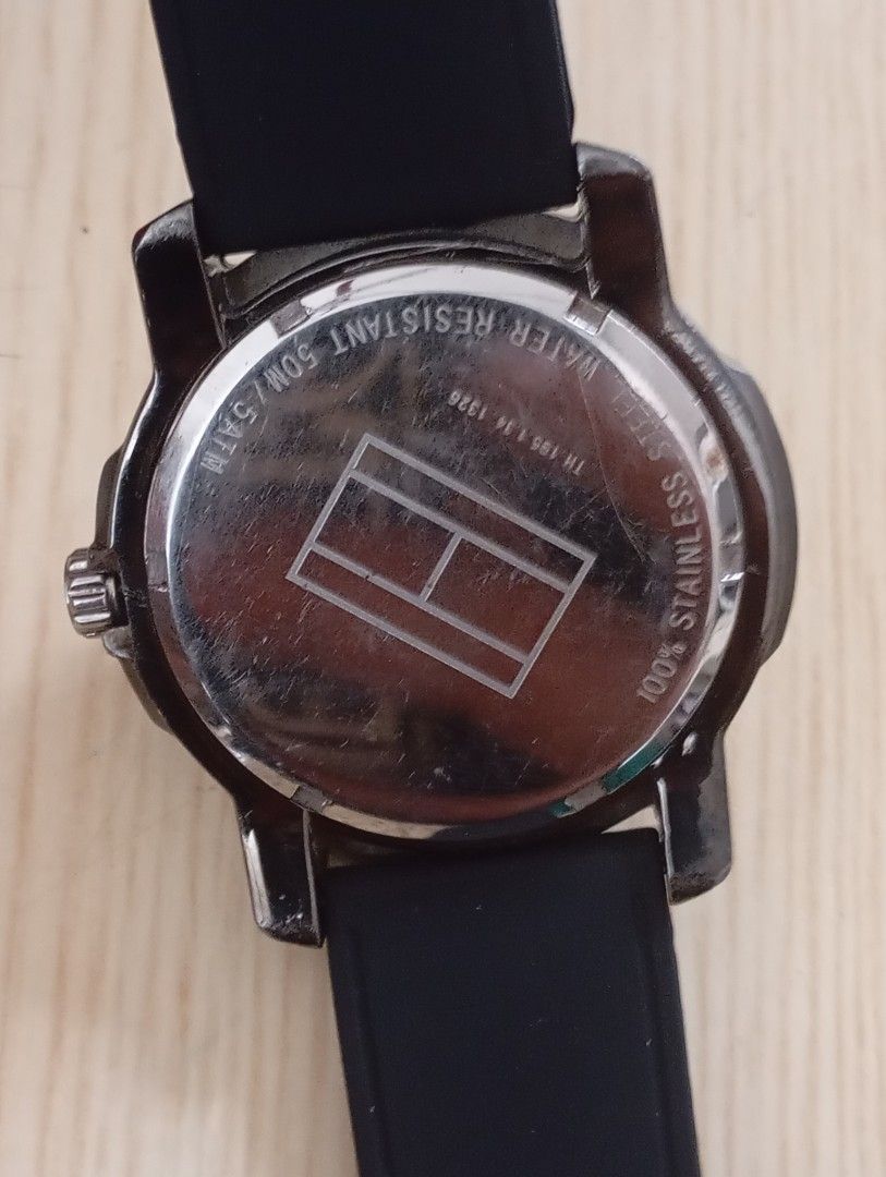 Hilfiger (Category: Men's Watches) located in Las Pinas. Submitted by quick_deals_great_finds2 (Listing ID 1470936719, Image 3). Description: Original good working condition 42mm large quartz with battery.