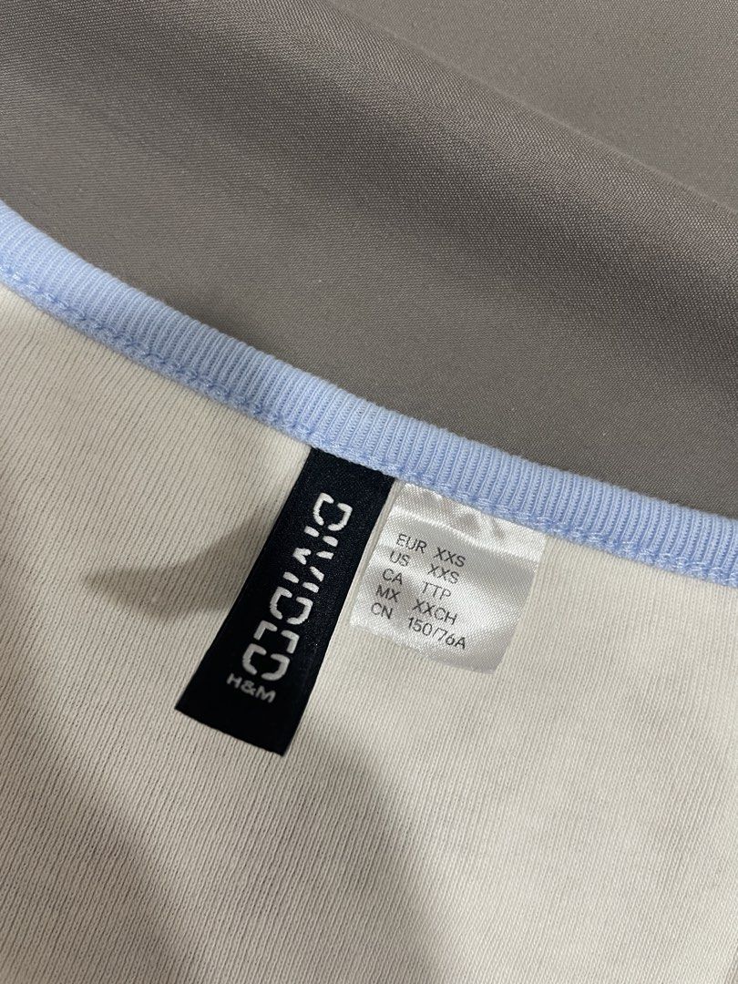 H&M cute top (Category: Shirts) located in Manila. Submitted by myzca (Listing ID 1471031153, Image 2). Description: .