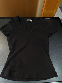 (Category: ) located in . Submitted by emilyclothes.usa (Listing ID 1471038265, Image 1). Description: .