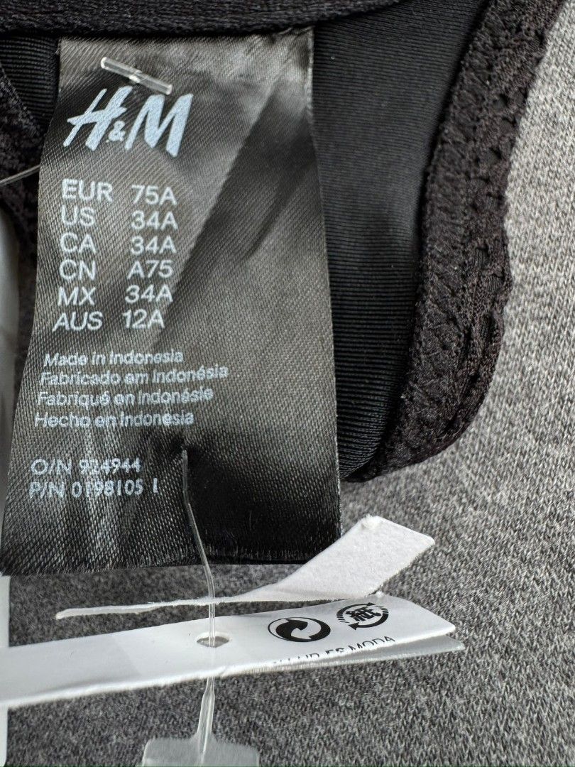 H&M swimwear top pushup 34a (Category: Bikinis & Swimsuits) located in Llanera. Submitted by expresclothing (Listing ID 1471065122, Image 3). Description: .