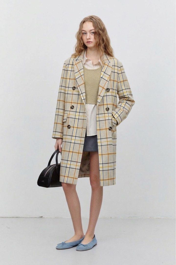 H&M Yellow Cream Plaid blazer coat (Category: Coats, Jackets and Outerwear) located in Manila. Submitted by morningthrifters (Listing ID 1470947906, Image 1). Description: 📝 This is an H&M women’s yellow and cream plaid double-breasted blazer coat featuring notch lapels, front flap pockets, and dark buttons. 📍Pateros Metro Manila 🚚 Jnt / Lalamove / Pickup 📐 Size small-medium 💗 Second time buyers has a free item, follow me to get updated. ⚠️ 