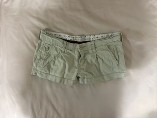 (Category: ) located in . Submitted by yxxwardrobe (Listing ID 1471081746, Image 1). Description: .