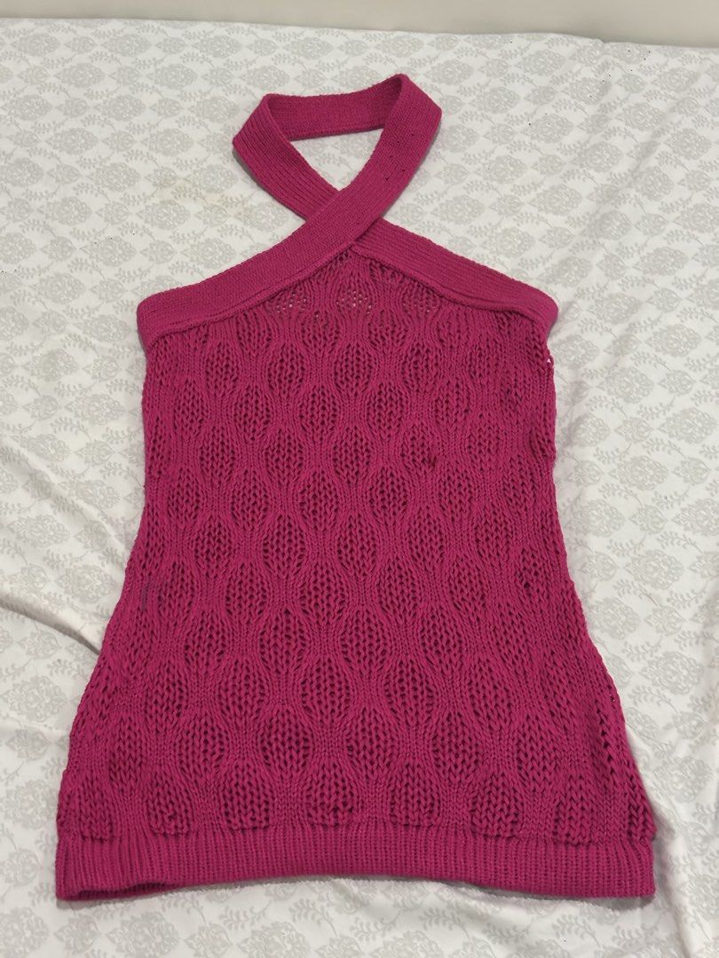 Hot Pink Halter Top (Category: Sleeveless) located in Manila. Submitted by _pilosofia (Listing ID 1470936232, Image 1). Description: .