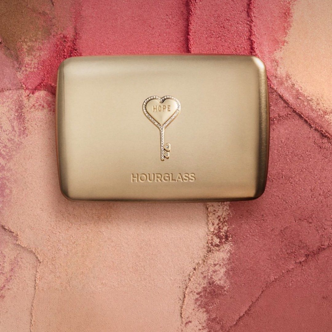 Hourglass Ambient Lighting Edit Unlocked Face Palette Hope (Category: Makeup) located in Pasig City. Submitted by midnights_ (Listing ID 1471007949, Image 1). Description: - Authentic Hourglass Ambient Lighting Edit Unlocked Palette (Hope Edition) - Brand new, will be arriving next week. Unopened - Rfs. Getting a diff palette, not my shade.