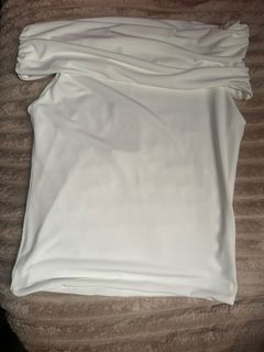 (Category: ) located in . Submitted by ruffa_assorted_item (Listing ID 1470954436, Image 1). Description: .