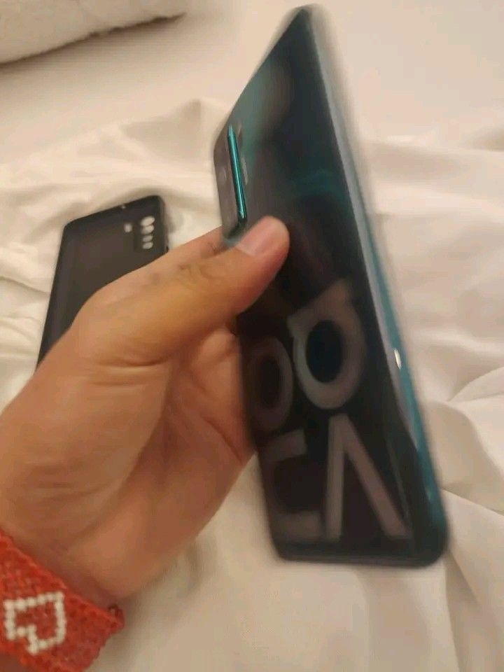 huawei nova 7se 5g (Category: Huawei) located in Manila. Submitted by gcual23593965 (Listing ID 1471114304, Image 3). Description: makinis pa gagamitin nlang po no repear history smooth pa.