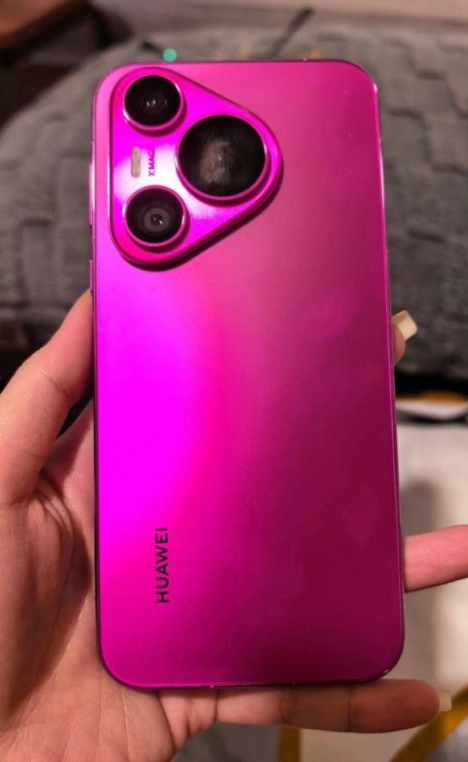 Huawei Pura 70 (Category: Huawei) located in Pasig City. Submitted by beauty_project (Listing ID 1471039234, Image 1). Description: For Sale : Huawei Pura70 - 14500 ( FIXED FIRM PRICE /NON NEGOTIABLE PRICE) - Unit and casing only - Lady owned - still smooth and good as new,no scratches still makinis, just change the tempered glass! - Pedeng pede was maarte - RFS : change unit.