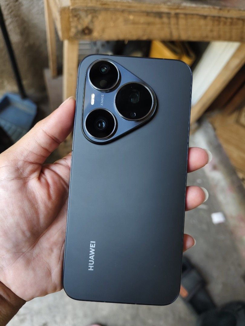 huawei pura 90s pro (Category: Huawei) located in Angono. Submitted by ellainebaste (Listing ID 1470940137, Image 2). Description: complete with receipt 4 days old no issue like new no issue... need lang ng cash .