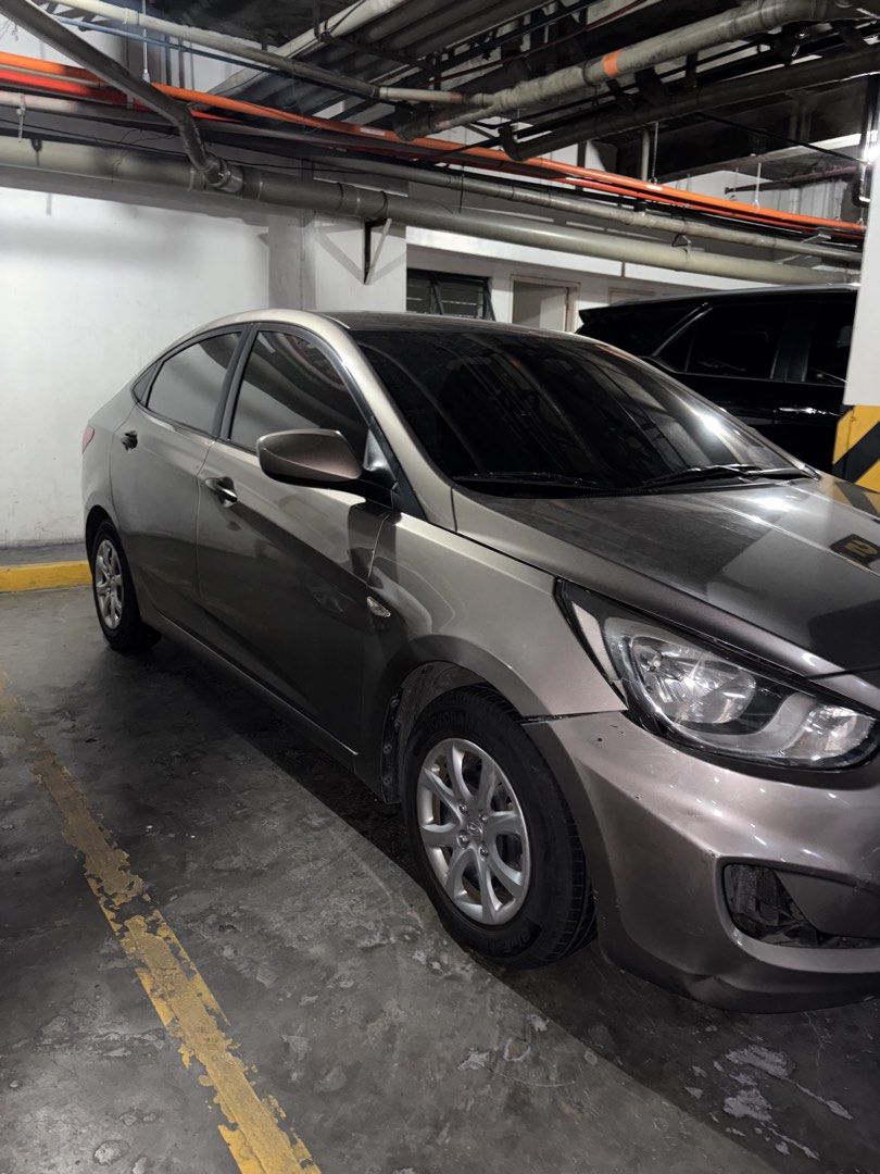 Hyundai Accent 1.4 GL (A) (Category: Used Cars) located in Mandaluyong City. Submitted by material_boi (Listing ID 1470965040, Image 2). Description: Hyundai Accent 2014 Automatic Gas Bought in 2015 Very low 41,100 mileage Never been flooded Second owner Issues: may bangga sa right front lamp Mahina aircon Remote control isn’t working Ownership di pa pala natransfer sa akin but I have naman all the documents LTO registration is expired (pero ako 