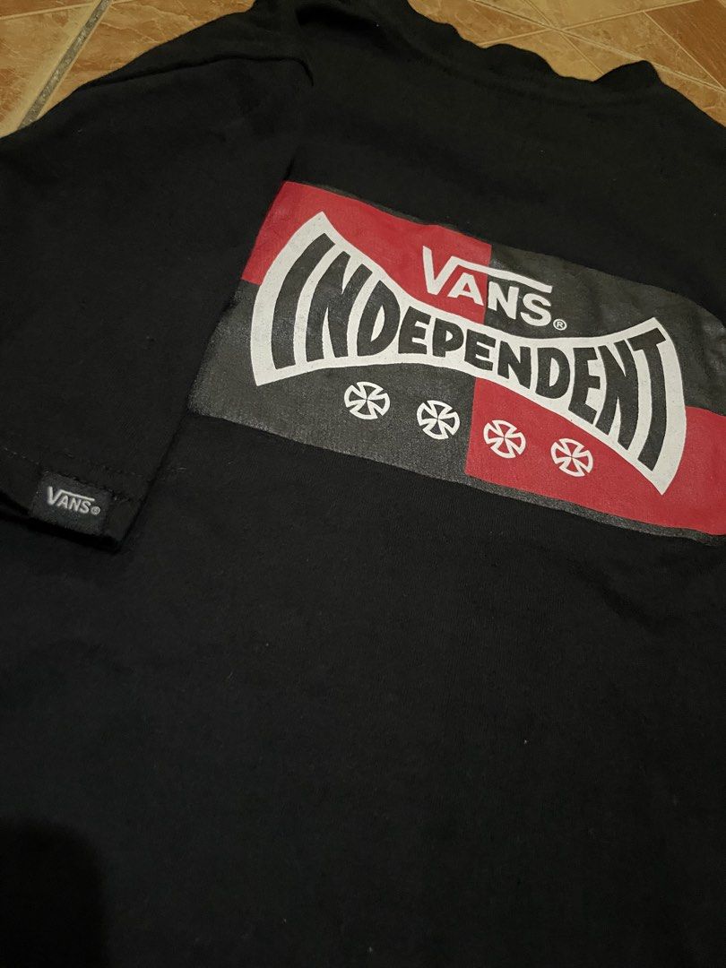 Independent x van skate tee (Category: Tshirts & Polo Shirts ) located in Manila. Submitted by trueriver.3b37bc (Listing ID 1470986951, Image 2). Description: Y2K Independent x vans skate tee •Dimes: 25x18 small on tag •Issue: 2 repaired penholes • courier: Jnt/lalamove✅ 🏷️400+sf.