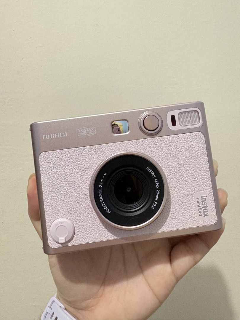 Instax Mini Evo (Category: Cameras) located in Gapan. Submitted by megs24 (Listing ID 1471029974, Image 2). Description: .