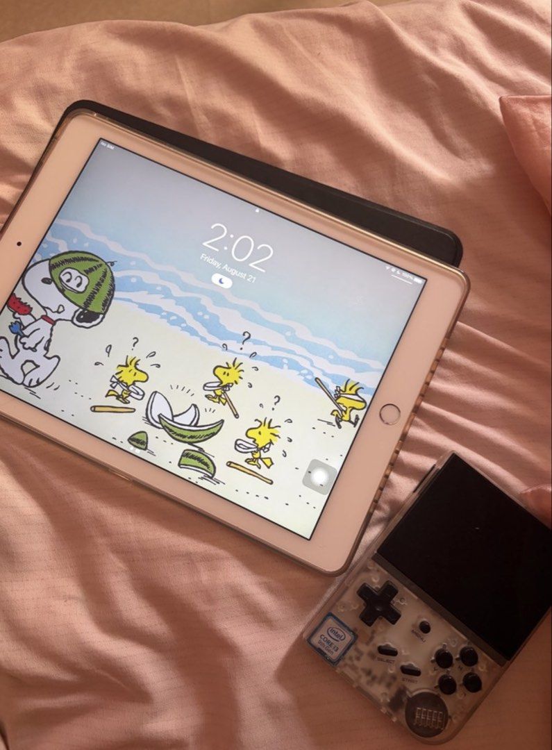 IPAD AIR 2 AND GAMEBOY BUNDLE (Category: iPad) located in Pasig City. Submitted by seleneaki (Listing ID 1470954513, Image 1). Description: - Silver iPad Air 2 - 128GB Storage - Wi-Fi + Cellular - Running iPadOS 15.8.4 - Comes with a black case - lady-owned. Still runs smoothly - Ideal for light browsing, games, and apps - Gameboy Anbernic RG35XX i3 9th gen with 128gb preloaded games.
