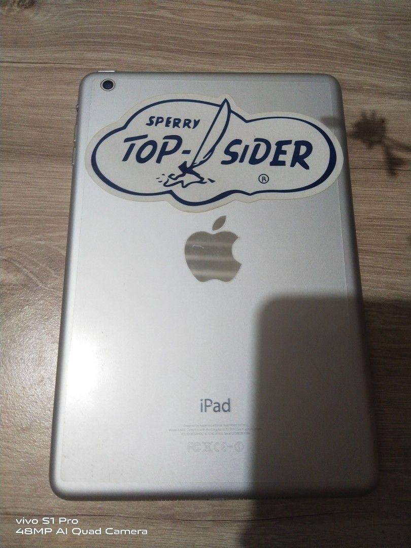Ipad mini 1st gen fs‼️ (Category: iPad) located in Binan City. Submitted by jenkinabad (Listing ID 1471101658, Image 2). Description: for sale working 16gb camera ok prestine condition binan laguna .