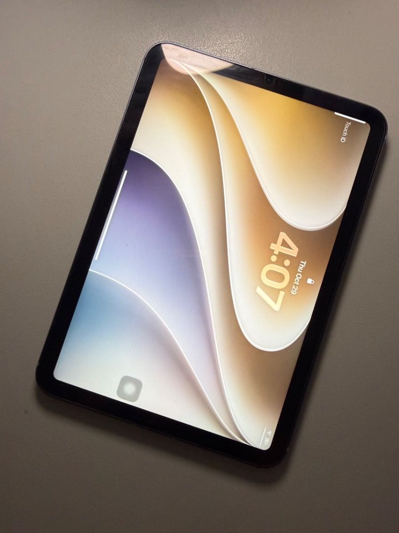 iPad Mini 6 256GB Cellular (Category: iPad) located in Rizal. Submitted by she_dclttrs (Listing ID 1471009778, Image 2). Description: Selling my personal owned iPad Mini 6 256gb of storage, with cellular Unit, charger and case only No more box No more apple warranty Makinis No any issue Price is slight nego Meeting place indicated below Can ship via LBC Payment before shipment Willing to senf ID for shipping transfaction .