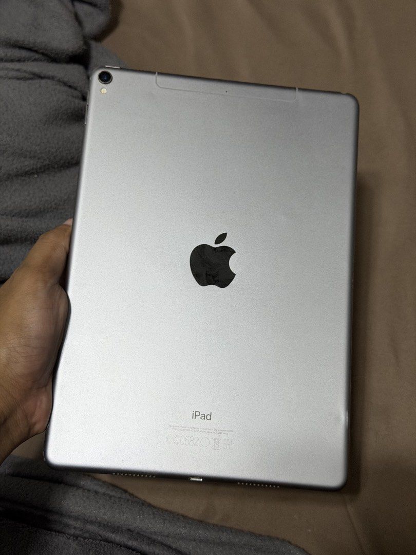 iPad Pro 10.5 inch 256gb Wifi + Cellular (Category: iPad) located in Manila. Submitted by christianj64110 (Listing ID 1471070455, Image 1). Description: For sale iPad Pro 10.5 inch 256gb Wifi + Cellular Good truetone Good finger print issue: dents see pic Unit & case only Makati/BGC + 500 other location.