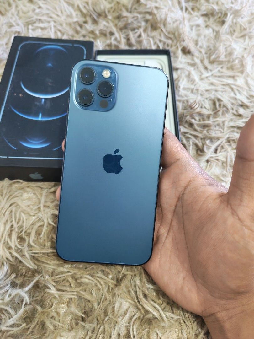 iPhone 12 Pro 256gb US Variant (Category: iPhone 12 Series) located in Caloocan City. Submitted by bouesantos06 (Listing ID 1471010749, Image 3). Description: iPhone 12 Pro 256gb Pacific Blue 79% BH galing sya 80% pag update ng IOS 27 bigla syang naging 79% Earpiece Issue Bigla nalang di gumana Loud speaker or Earphone lang all goods na or palinis nyo nalang All working truetone and face ID No history of repair Money back guarantee if proven nare