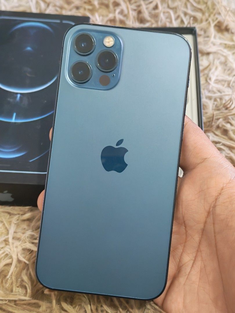 iPhone 12 Pro 256gb US Variant (Category: iPhone 12 Series) located in Caloocan City. Submitted by bouesantos06 (Listing ID 1471010749, Image 2). Description: iPhone 12 Pro 256gb Pacific Blue 79% BH galing sya 80% pag update ng IOS 27 bigla syang naging 79% Earpiece Issue Bigla nalang di gumana Loud speaker or Earphone lang all goods na or palinis nyo nalang All working truetone and face ID No history of repair Money back guarantee if proven nare
