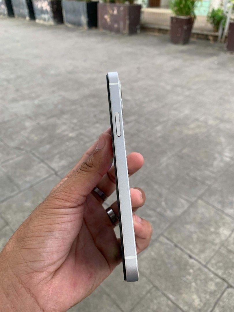 IPHONE 12 WHITE 128GB (Category: Other Gadgets) located in San Jose del Monte. Submitted by ryangadjets_5426a4 (Listing ID 1470969079, Image 3). Description: LOOKING FOR BUYER IPHONE 12 128 STORAGE ANYNSIM UNLI RESET FACE ID WORKING TRUETONE WORKING REPLACEMENT LCD ORIGINAL ALL WORKING LAHAT. COMPLETE WITH BOX AND ORIGINAL APPLE CHARGER.