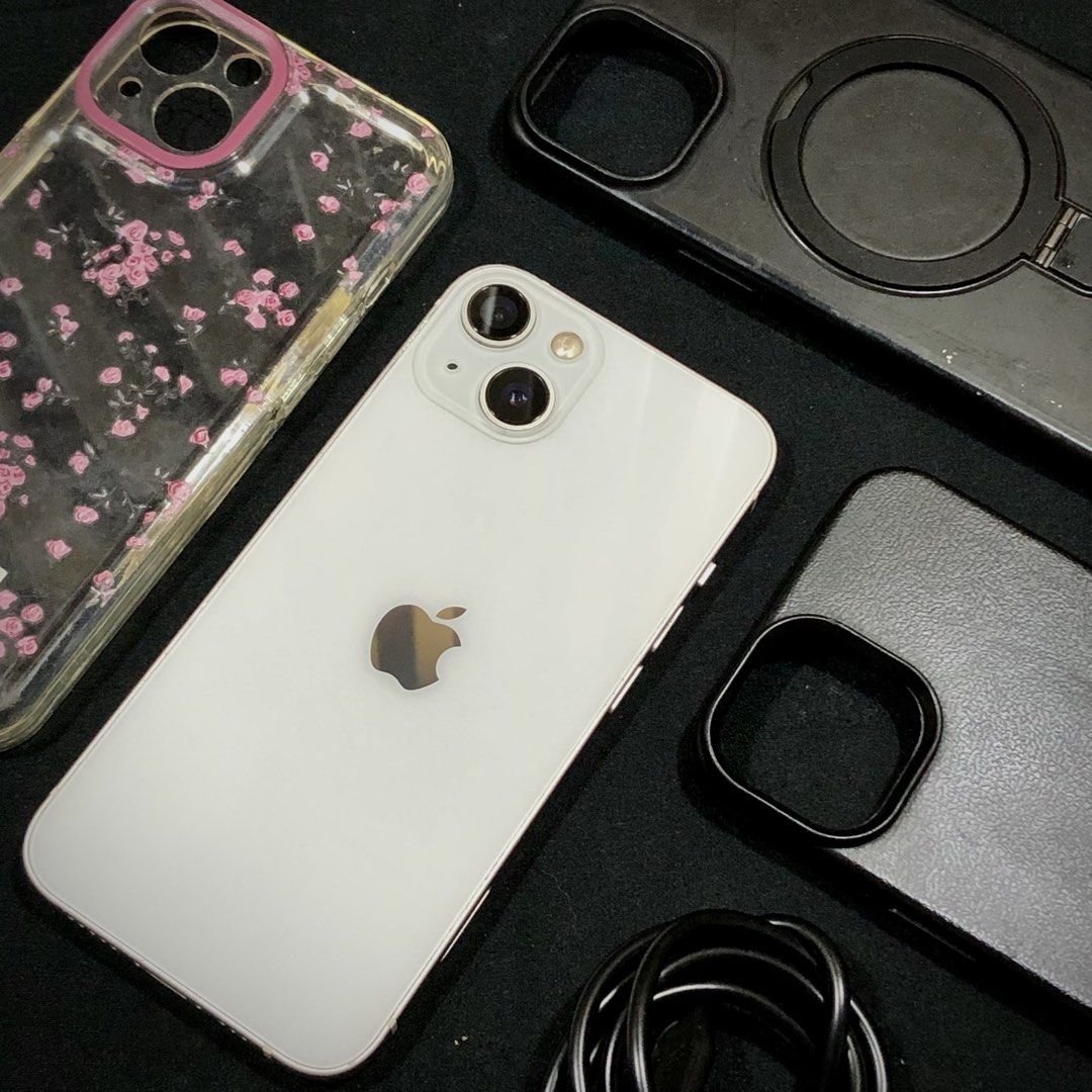 iPhone 13 128gb White Starlight (Category: iPhone 13 Series) located in Manila. Submitted by keenfox_1a3b54 (Listing ID 1471015775, Image 1). Description: Selling iPhone 13 -128gb -Starlight -iOS 27 -Openline / Unlocked / Any Sim Package Includes -iPhone 13 -Cases -Cord -Tempered Glass already Installed Smoothness: 90% (No Dents) Battery Health: 100% (Replaced Genuine Battery) Face ID: ok Camera Front & Back: ok Sound: ok Truetone: ok Test all yo