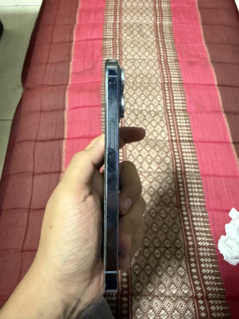 Iphone 13 pro 128gb (Category: iPhone 13 Series) located in Puchong. Submitted by amirulizwan149 (Listing ID 1471089708, Image 2). Description: -Ip 13 pro -128 gb - Harga 1250 -Bh 84% - Baterry dan display pernah ganti original genuine apple part (seperti dalam gambar) - Basic camera takde masalah cuma kalau zoom dia ada pecah sikit , tapi nak tangkap gambar dekat takde masalah -Cod area puchong - Boleh ws 0173432016 .