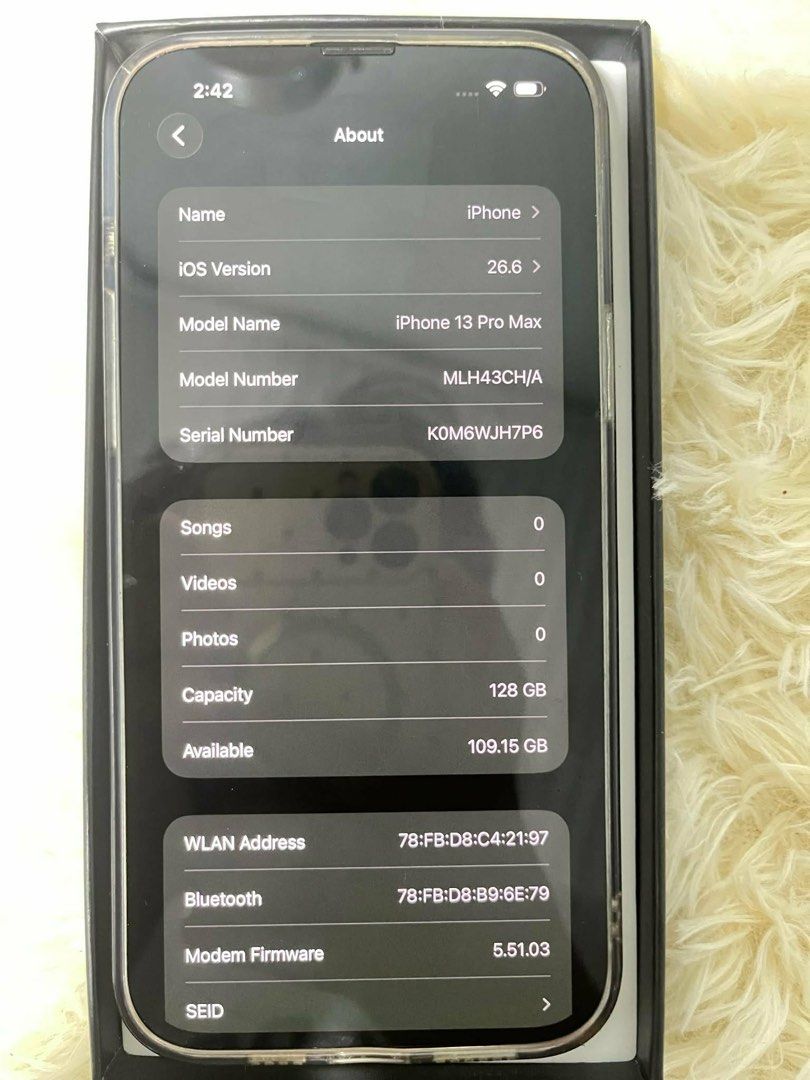 Iphone 13 pro max 128gb (Category: iPhone 13 Series) located in Caloocan City. Submitted by mary_444 (Listing ID 1471045535, Image 2). Description: Iphone 13 pro max 128gb (minimal hairline issue) Working all..