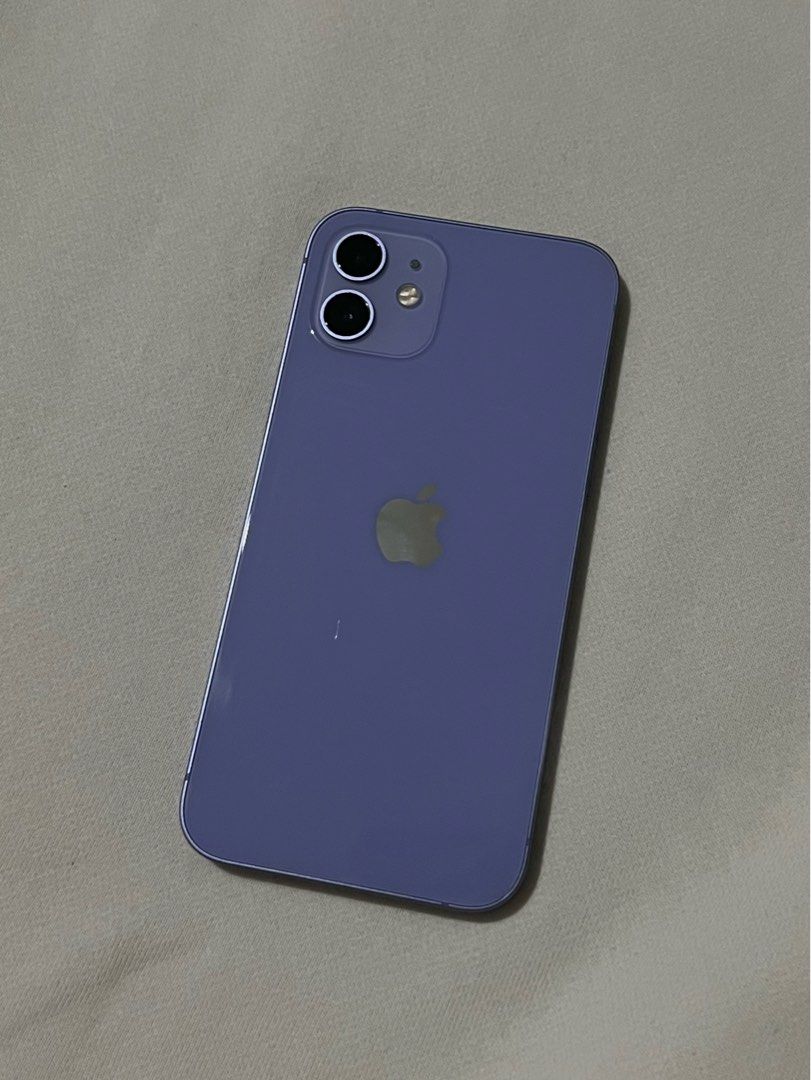 iPhone 14, 12, and XR (Category: iPhone 14 Series) located in Agdangan. Submitted by jjflipgadgets (Listing ID 1471052012, Image 3). Description: 𝐢𝐏𝐡𝐨𝐧𝐞 𝐗𝐑 𝐢𝐧 𝐁𝐥𝐚𝐜𝐤 • 64gb • 77% Battery Health • No SIM Restrictions • No history of repair • NTC Approved • All original and working properly • A glare/white spot in the screen when on light mode, not visible in dark mode and does not affect the screen and performance. ₱5,000 𝐢𝐏𝐡𝐨𝐧�